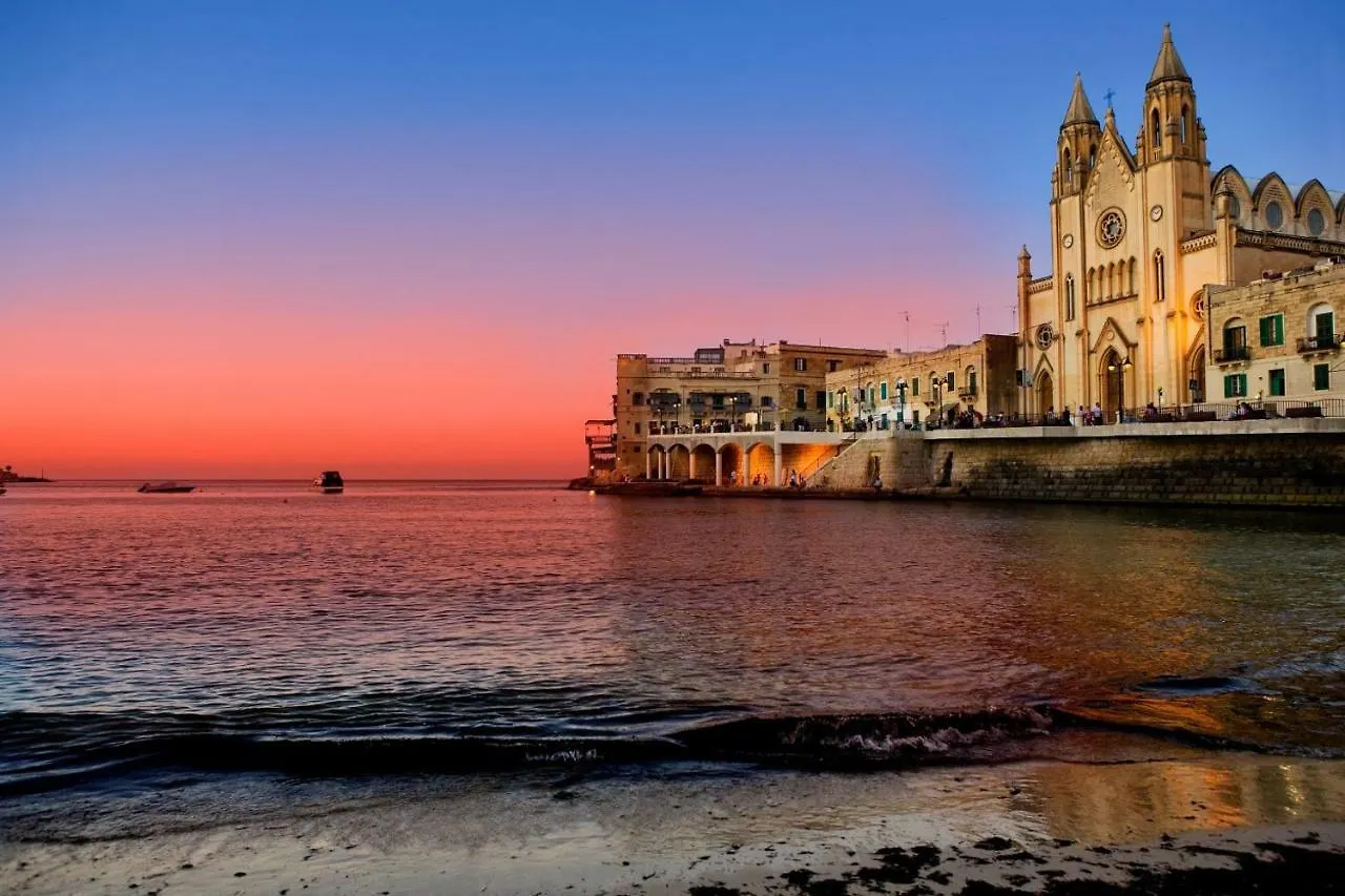 Apartment Stylish 3Br Apartment, Fantastic Location In Sliema Malta