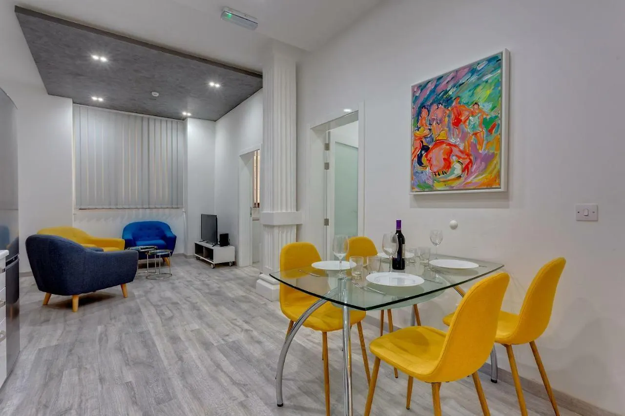 Stylish 3Br Apartment, Fantastic Location In Sliema
