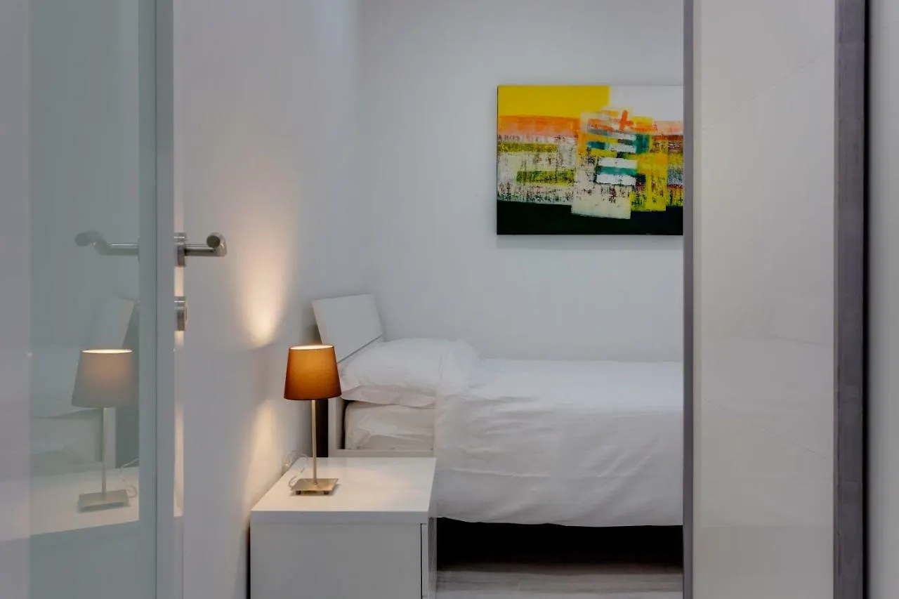 Apartment Stylish 3Br Apartment, Fantastic Location In Sliema Malta